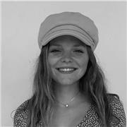 Une étudiante tchèque de l'université de Newcastle propose des cours d'anglais pour tous les niveaux.